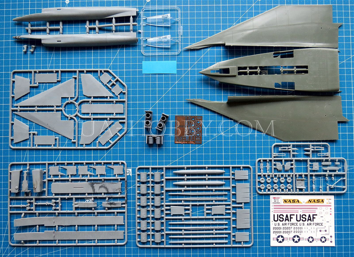 1/114 North American XB-70 Valkyrie NASA Paper Model 1/114 North American XB-70 Valkyrie NASA Paper Model