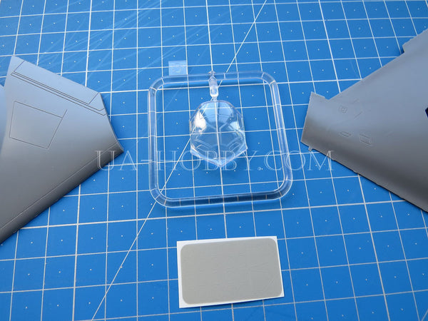 1/144 Northrop Grumman B-21 Raider. AMP 144015