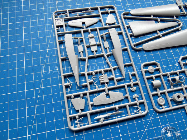 1/72 Messerschmitt M-23b1. AviS BX 72056