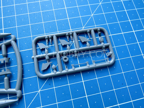 1/144 Gymnote Q1 1889 all-electric submarine. MikroMir 144-043