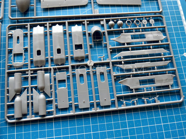 1/72 Fairchild C-123J Provider. Roden 065