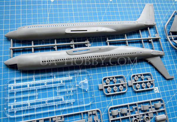 1/144 Boeing 707–321. Roden 338
