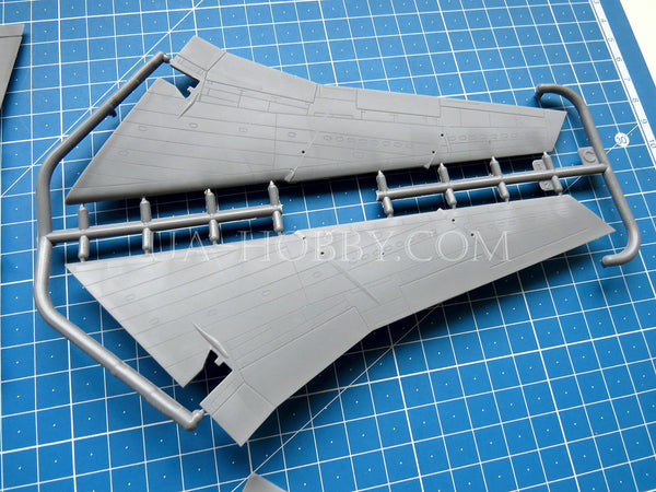 1/144 Boeing 707–321. Roden 338