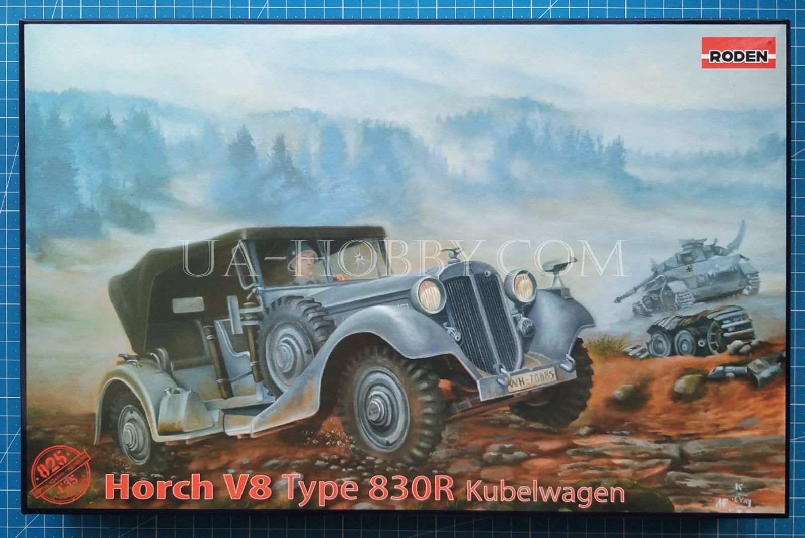 1/35 Horch V8 Type 830R. Roden 825