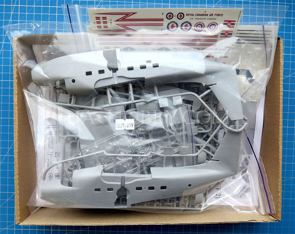 1/72 HU-16B/D Albatross. SOVA-M SVM-72079 (Copy)