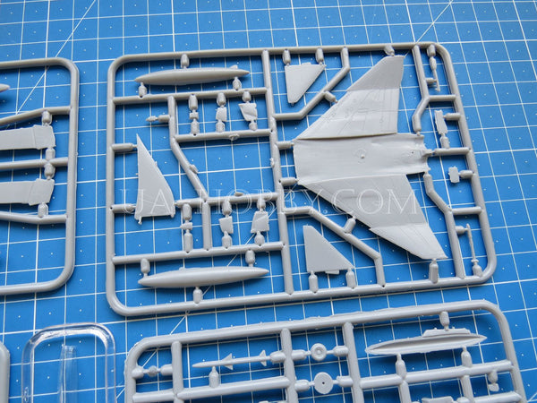 1/144 F-4J Phantom II. SOVA-M SVM-14001