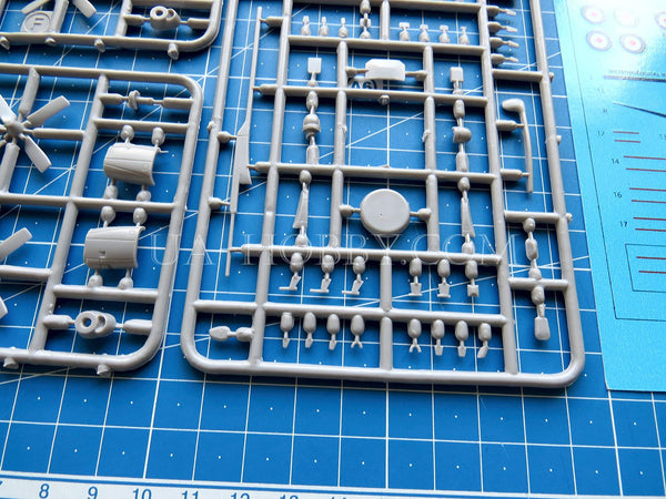 1/144 C-130K W2 Snoopy. SOVA-M SVM-14004