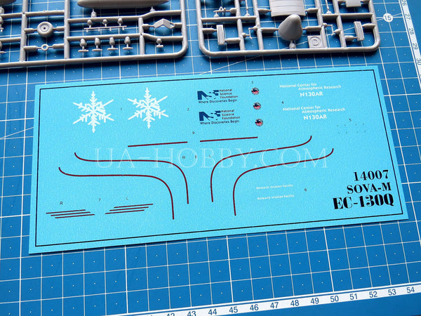 1/144 EC-130Q atmosphere research airplane. SOVA-M SVM-14007