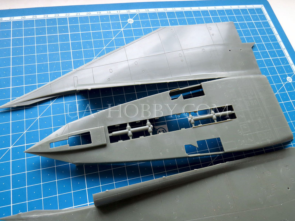 Armory 1/144 North American XB-70 Valkyrie Model Kit – Plastic Unassembled Strategic Bomber, Gray, Skill Level 3, 2023 Release
