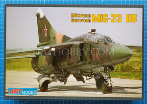 1/72 Mikoyan Gurevich MiG-23UB. ARTmodel AM7210