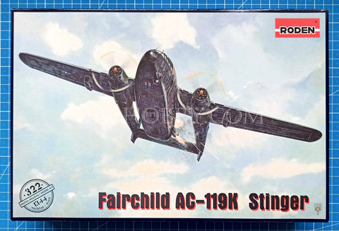 1/144 Fairchild AC-119K Stinger. Roden 322
