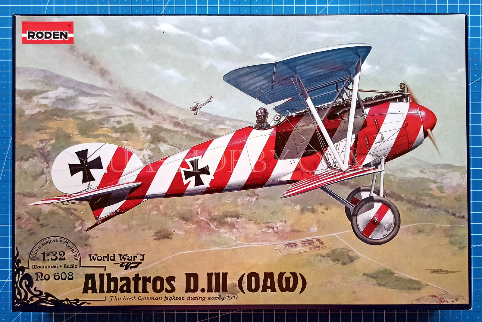 1/32 Albatros D.III (OAW). Roden 608