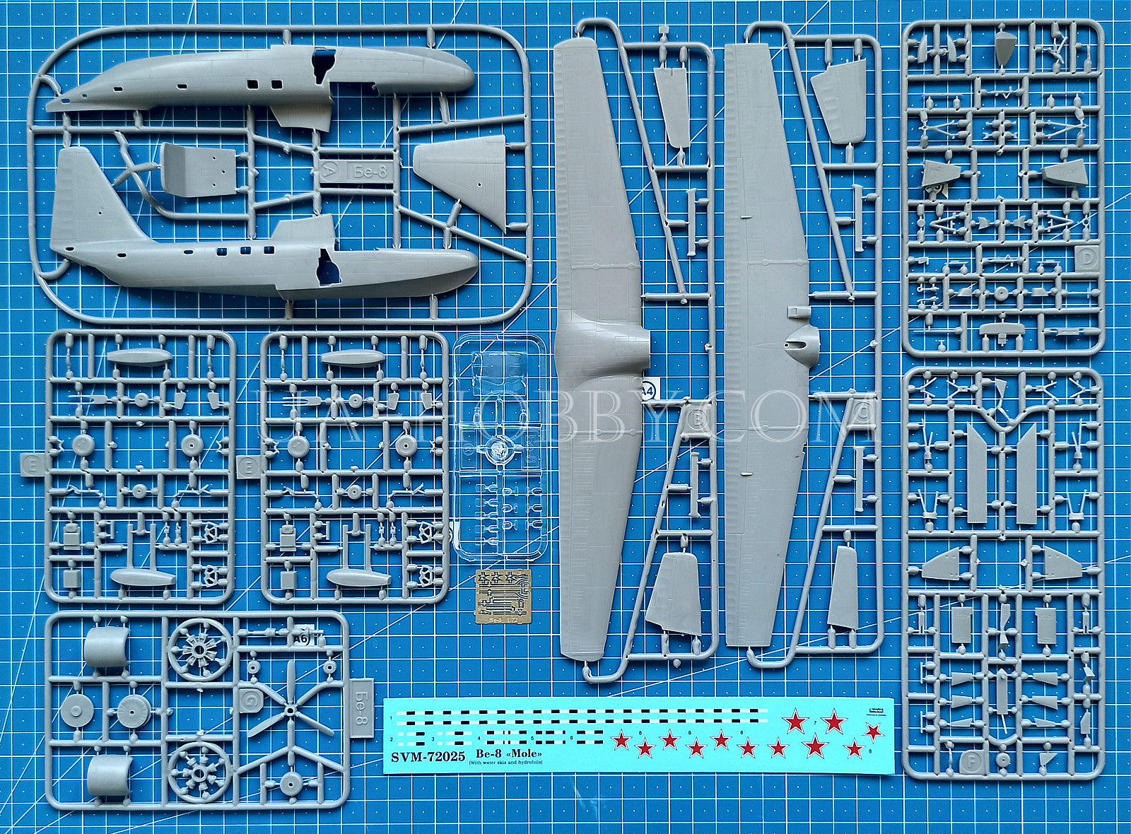 Kit Modèle Réduit Beriev Be-8 Hydravion 1:72 SOVA-M - Avec Skis Et Hydrofoils